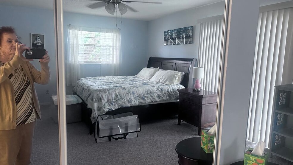 Building Photo - 2600 SE Ocean Blvd