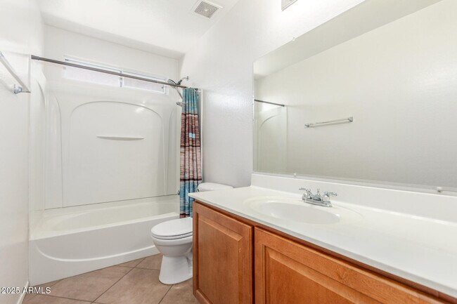Building Photo - 74 N 224th Ave