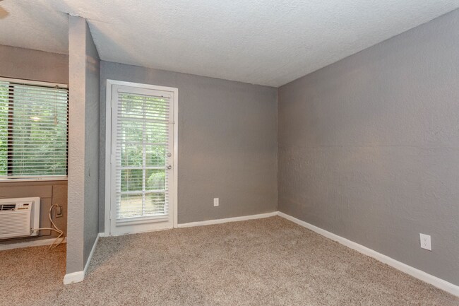 Building Photo - 5400-5600 E 84th Ter -Jade