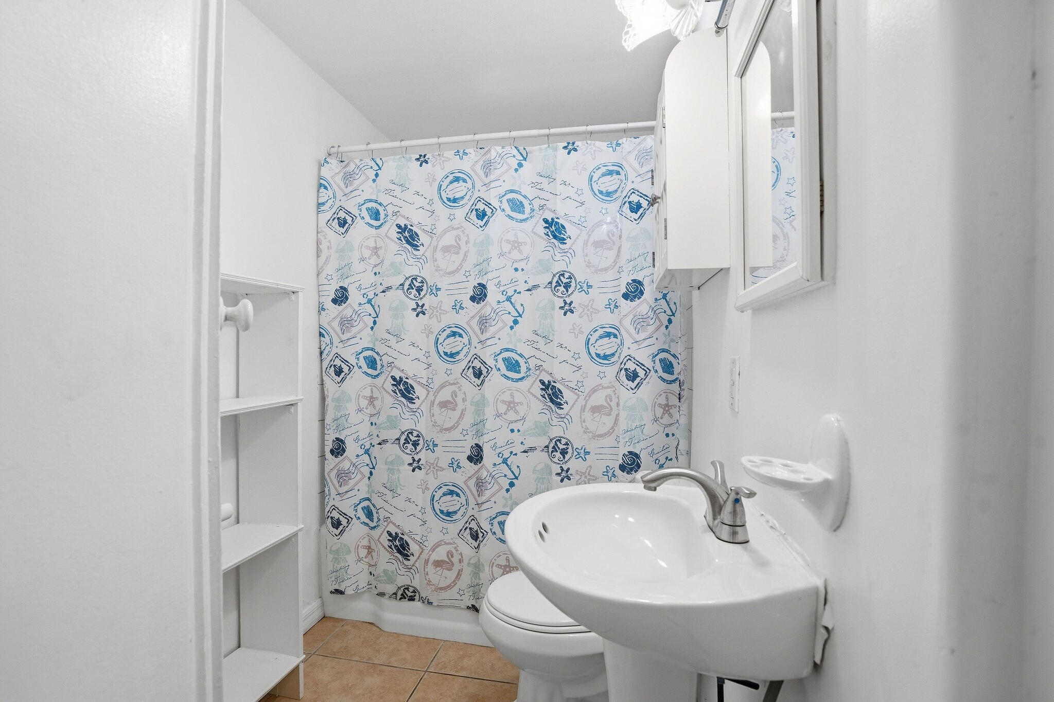 Building Photo - 409 Lebeau St