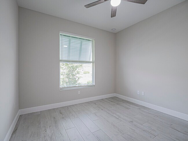 Building Photo - 6423 High Pointe Cir