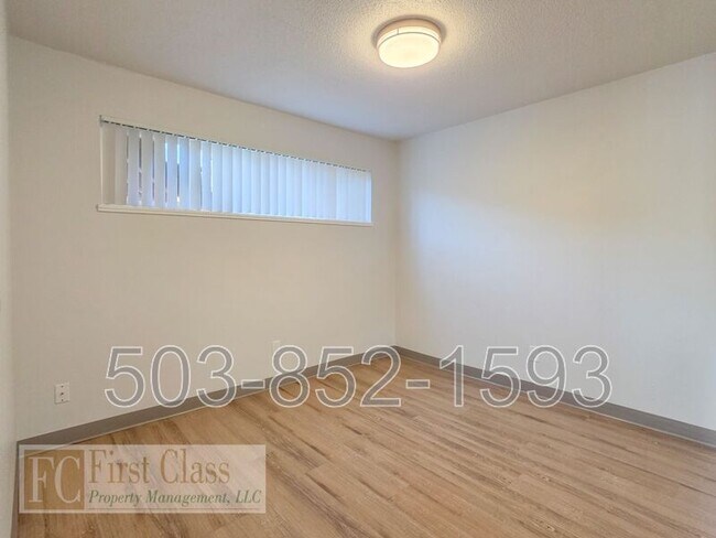 Building Photo - 12345 SW Hall Blvd