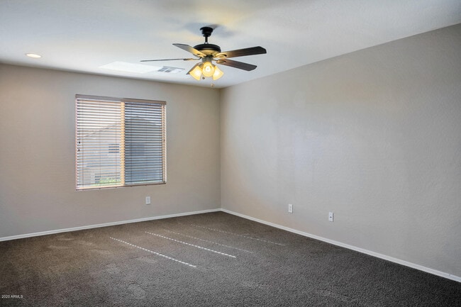 Building Photo - 401 S 166th Dr