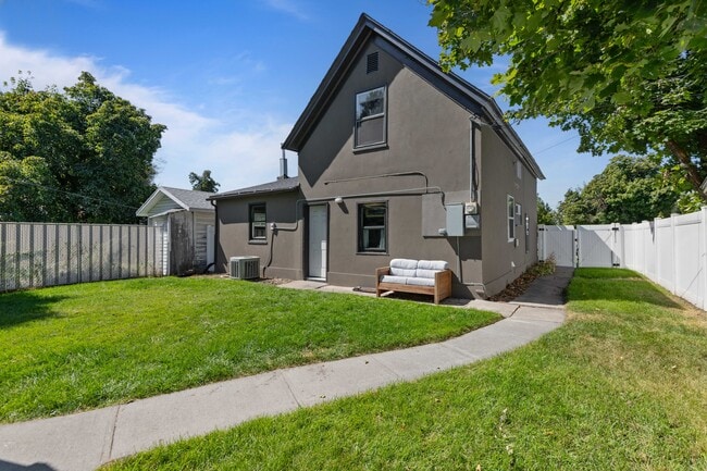 Building Photo - 336 S 100 W