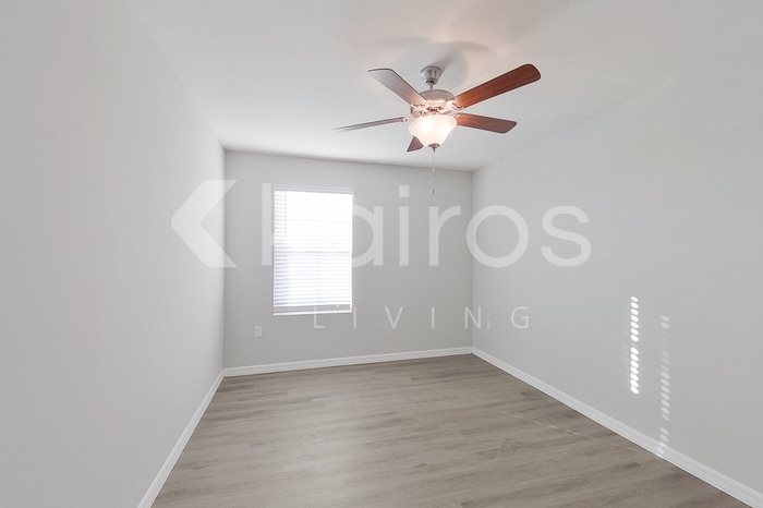 Building Photo - 8647 SW 43rd Ter