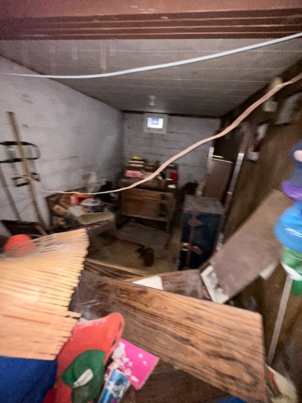 Building Photo - 505 Chaudet Ave