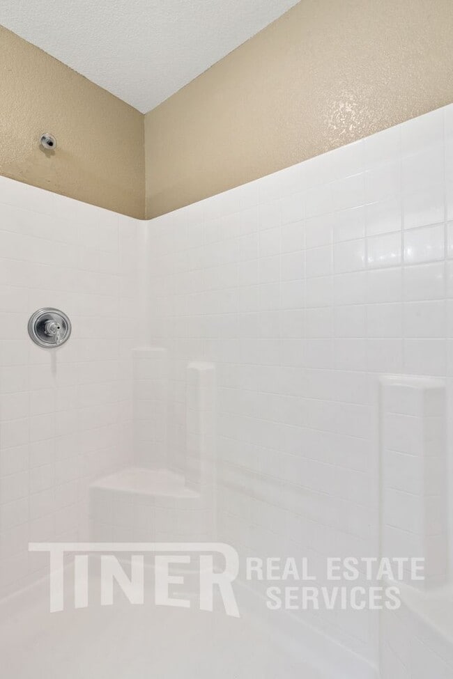 Building Photo - 2345 Coffeeberry Rd