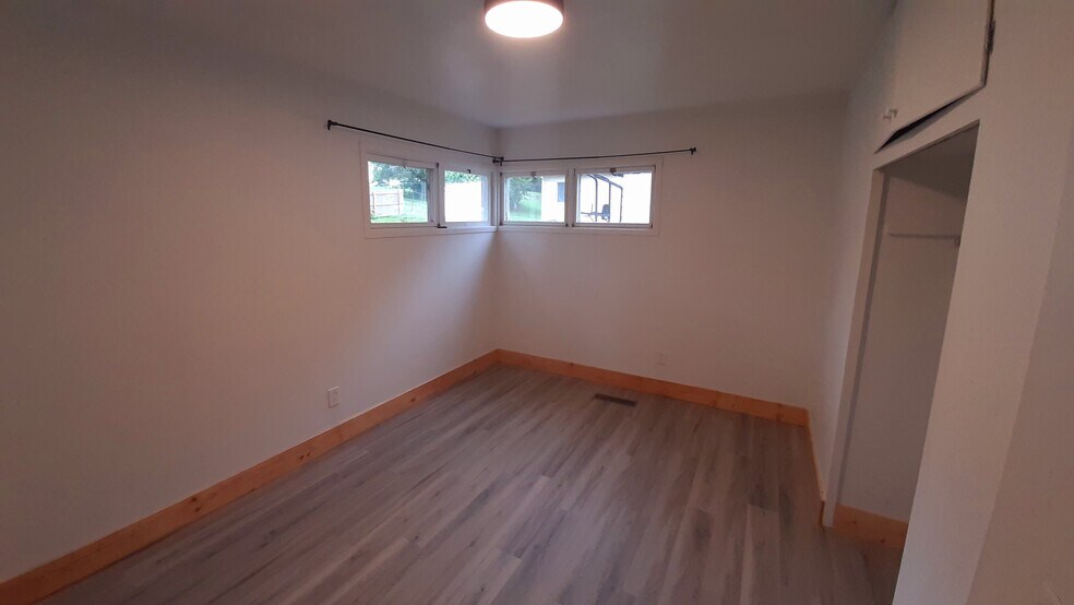 Bedroom 3 - 386 Worden St