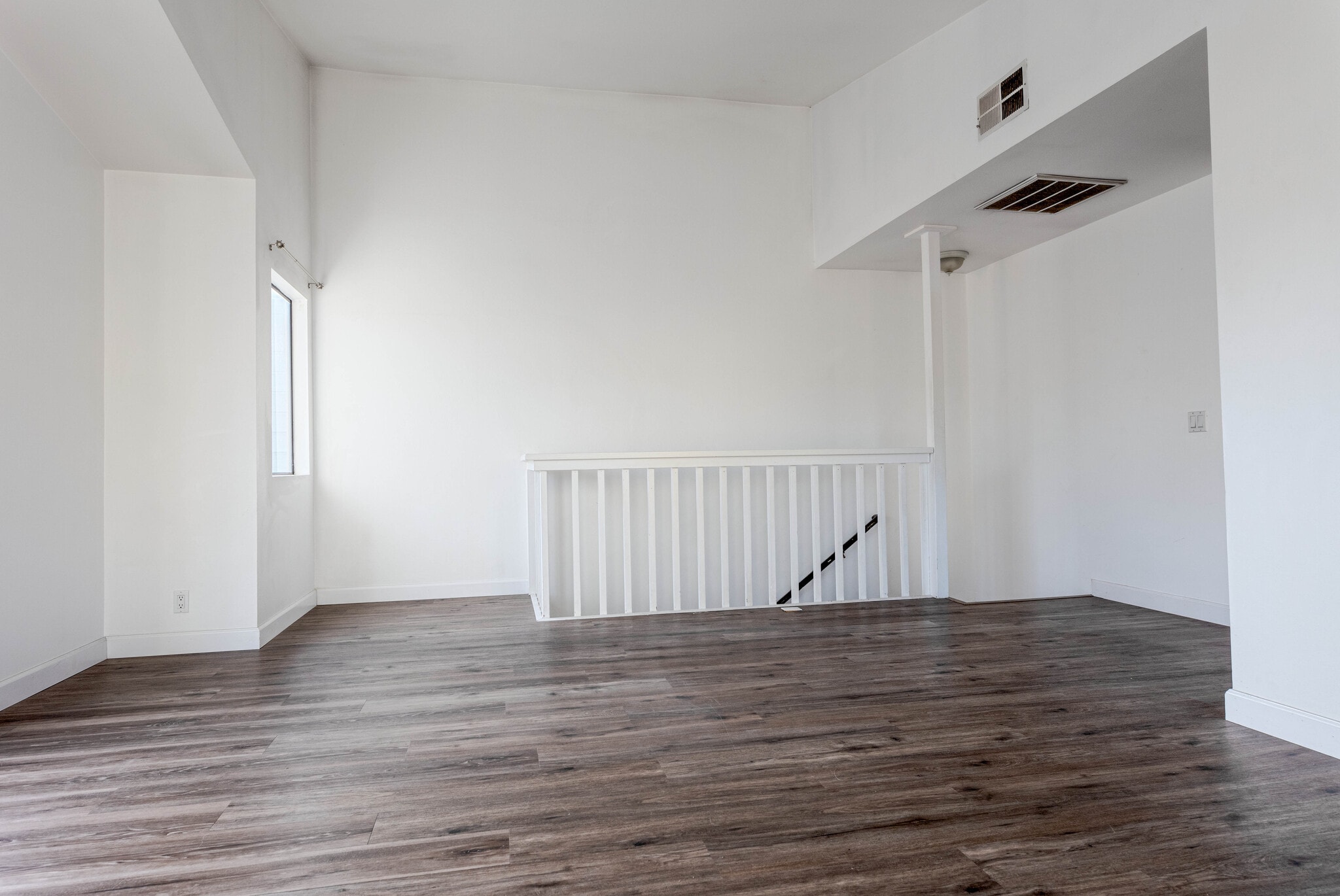 Building Photo - 4928 Narragansett Ave