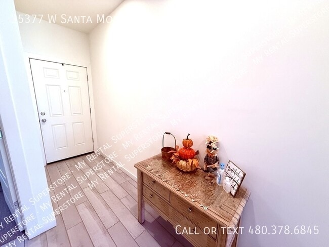 Building Photo - 35377 W Santa Monica Ave