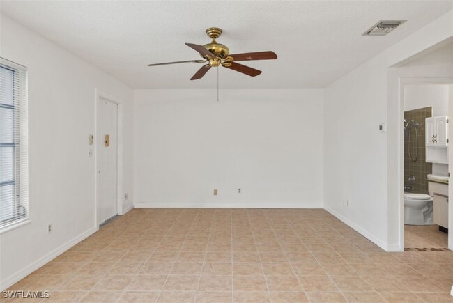 Building Photo - 18 Tangerine Ct