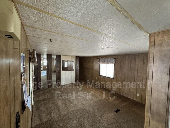 Building Photo - 7635 E Golf Ave