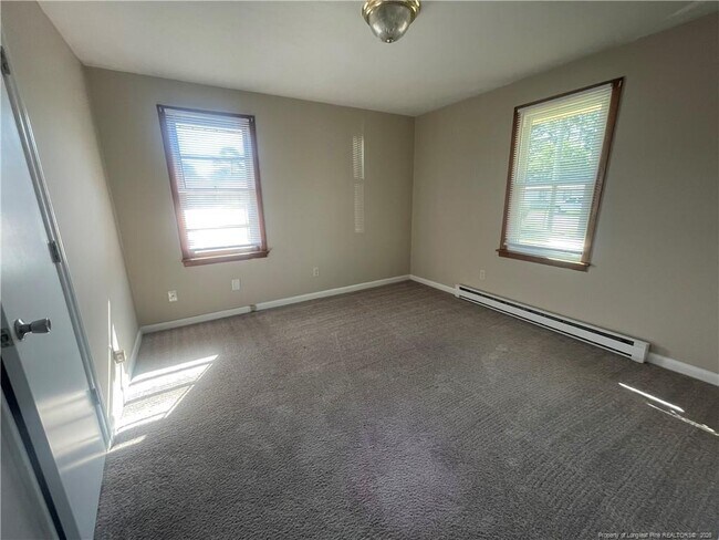 Building Photo - 1624 Eureka Ave