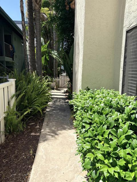 Building Photo - 4603 Cove Dr