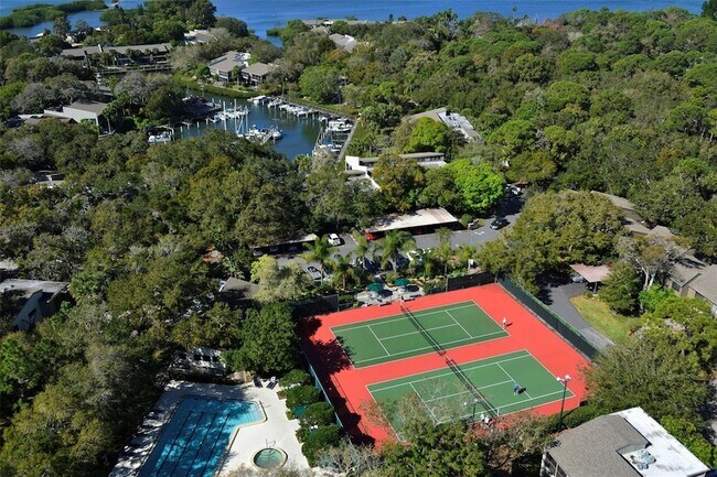 Building Photo - 1608 Bayhouse Point Dr