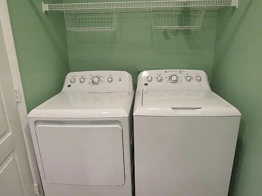 Building Photo - 22 Colony West Dr