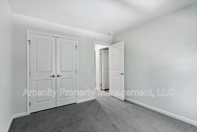 Building Photo - 205 Capeside Ct