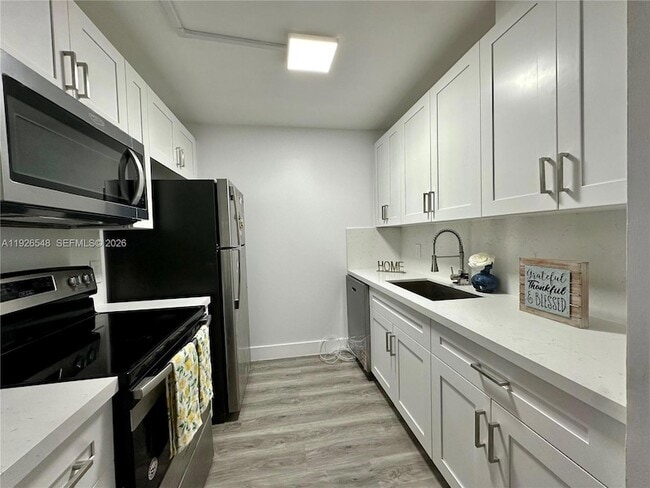 Building Photo - 13455 SW 9th Ct