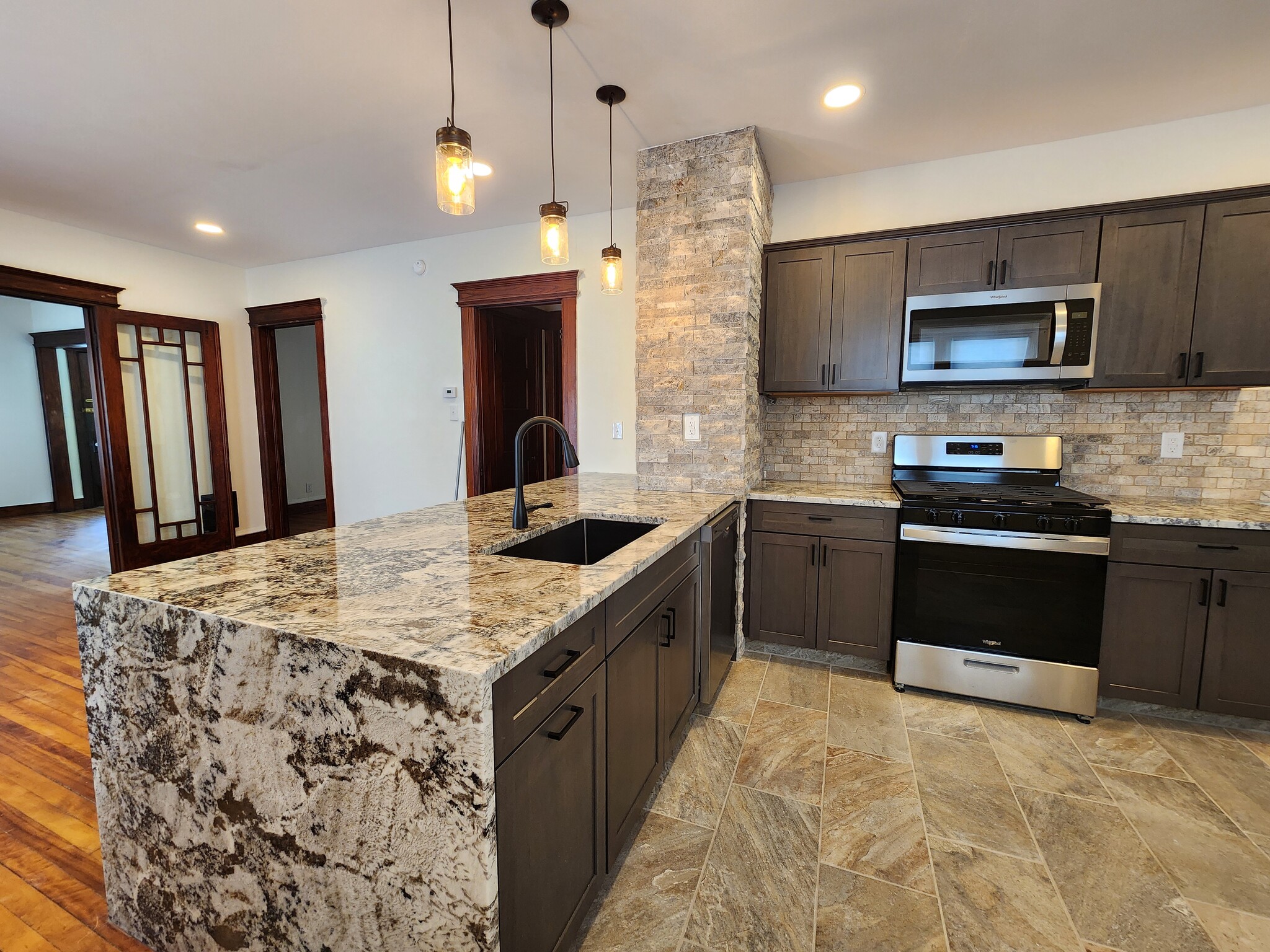 Building Photo - 262 Tennyson Ave