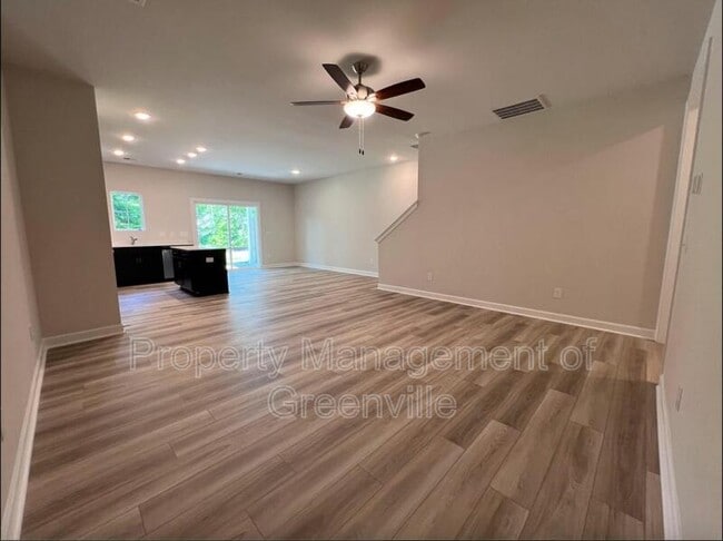 Building Photo - 131 Callen Dr