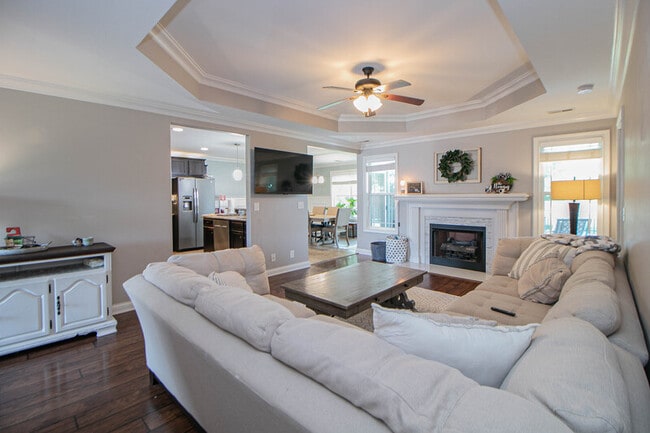 Building Photo - 1088 Jon Dr