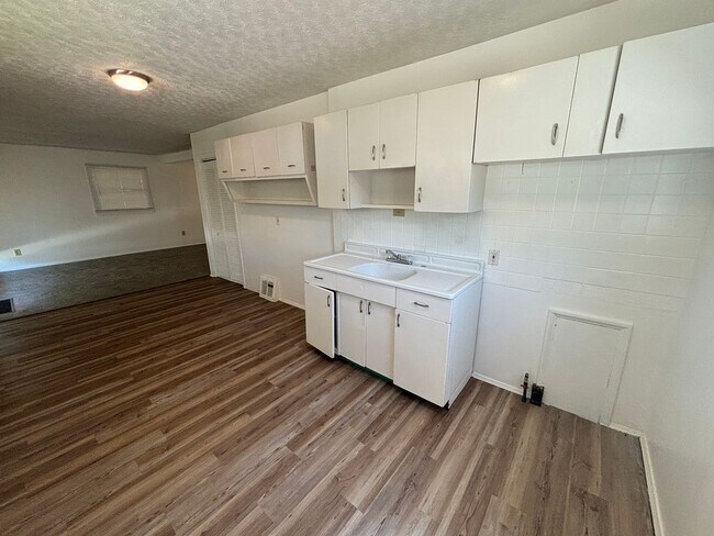 Building Photo - Summer's Last Chance Event – Our Biggest Summer Offer! Lease-to-Own Opportunity (This is NOT a Ty...