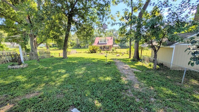 Building Photo - 9716 Lilly Jean Dr