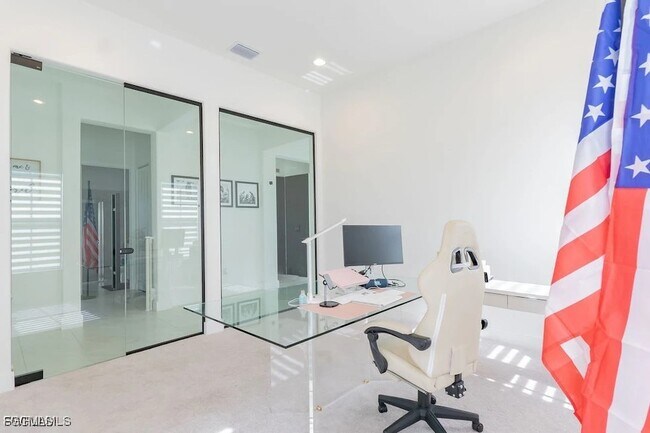 Building Photo - 5040 Frattina St.