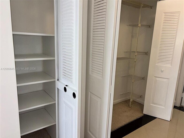 Building Photo - 403 NW 68th Ave