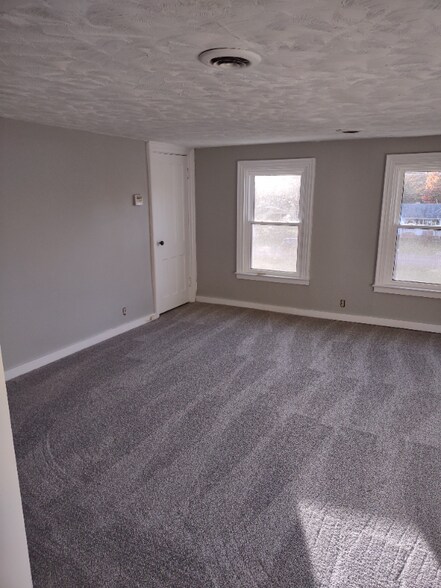 Building Photo - 39 Stevenson St