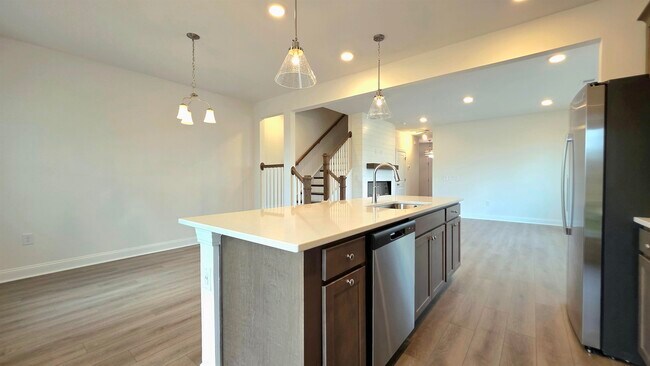 Building Photo - 670 Bolder Way