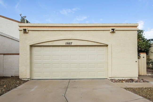 Primary Photo - 19817 N 48th Dr