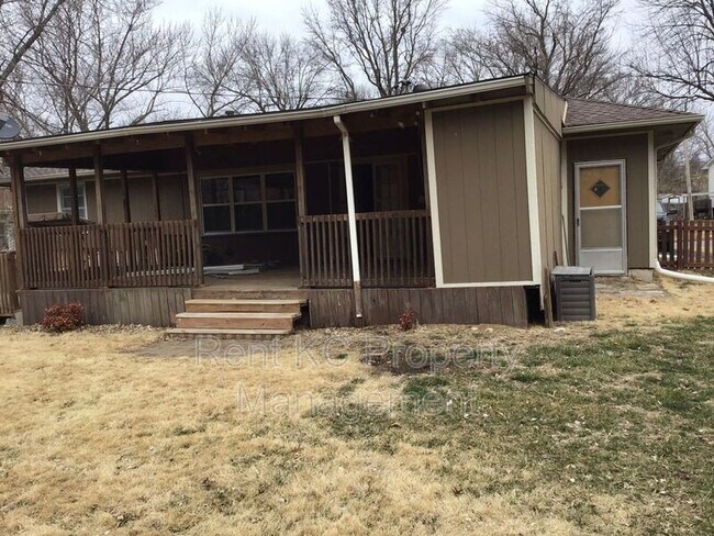 Building Photo - 5034 Hawthorne Ave