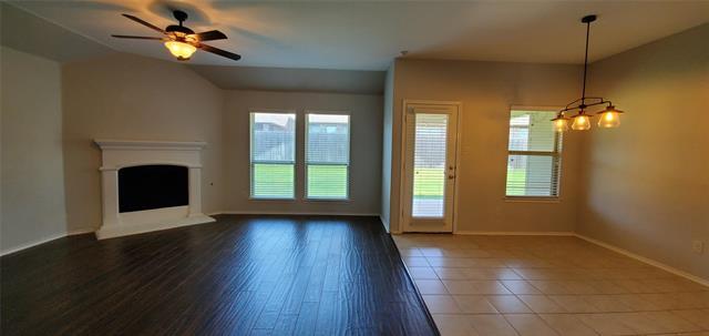 Building Photo - 929 Lake Woodland Dr