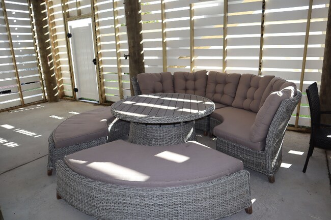 Building Photo - 38893 Verandah Bay Drive