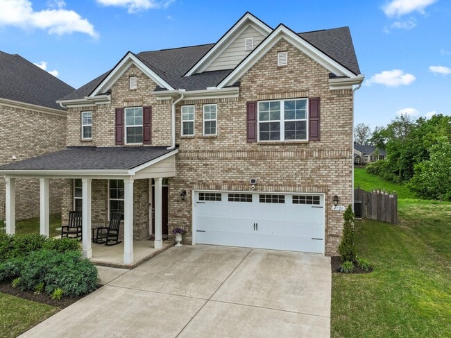 Building Photo - **LIKE-NEW UPGRADED HOME WITH FENCED YARD ...