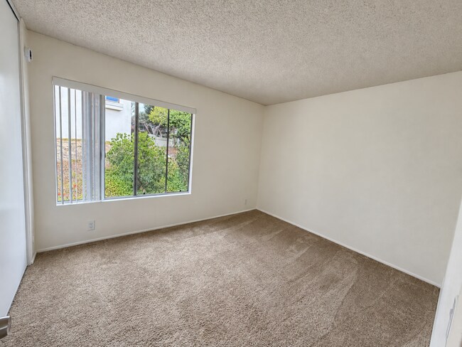 Building Photo - 4090 Rosenda Ct