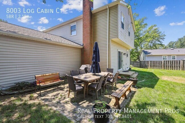 Building Photo - 8003 Log Cabin Ct