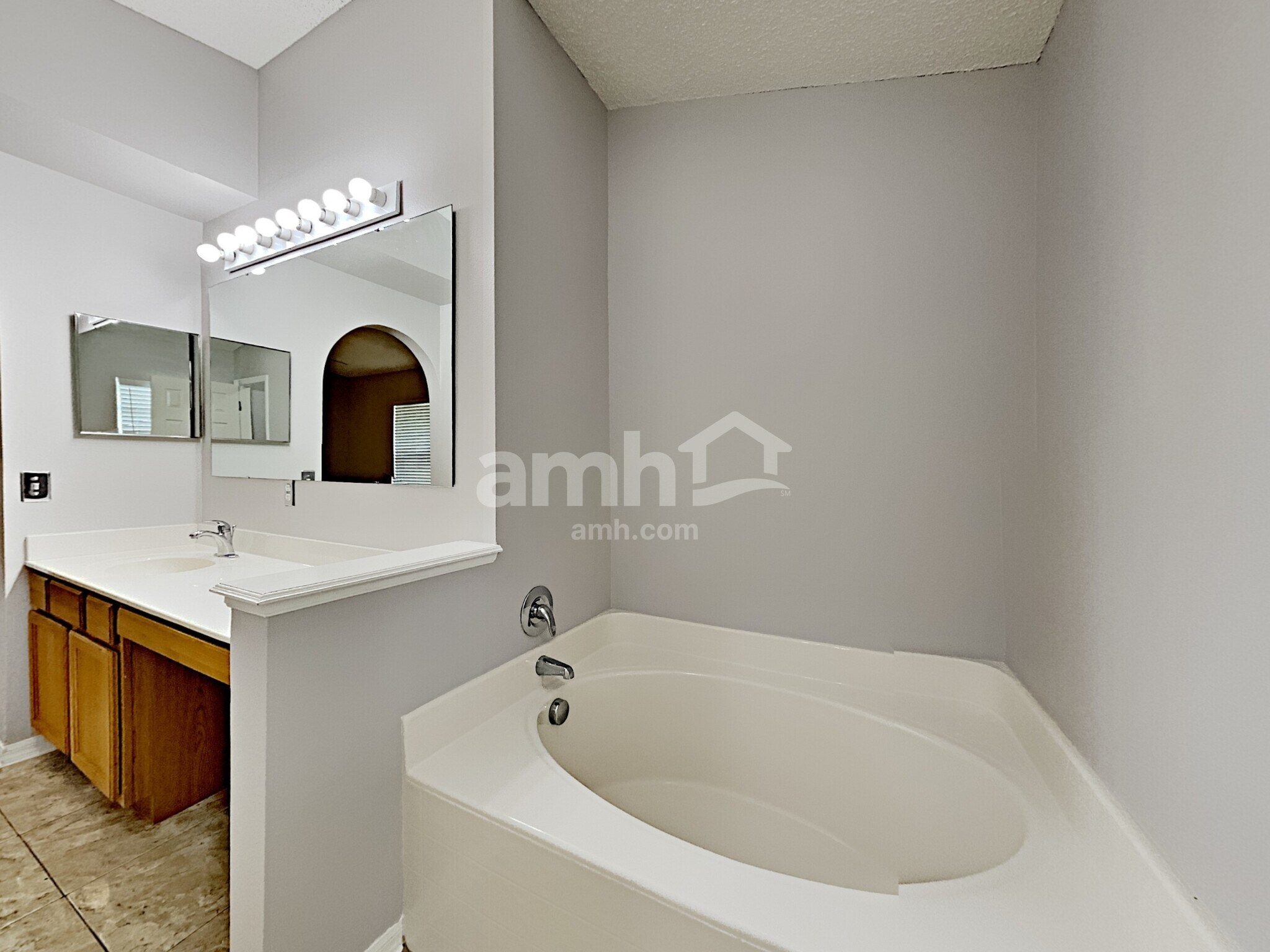 Building Photo - 16918 Corner Hill Ct