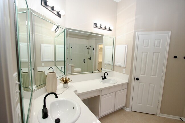 Building Photo - 13527 Catalano Ct