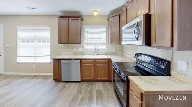 Building Photo - 13531 Willow Falls Rd