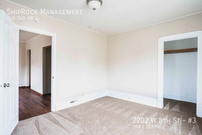 Building Photo - 2202 W 8th St