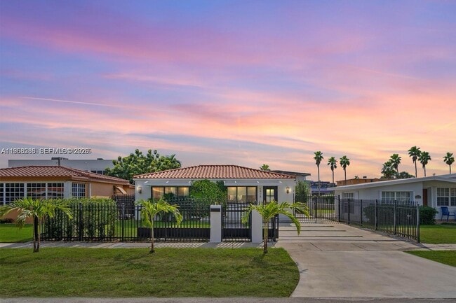 Building Photo - 6418 SW 39th Terrace