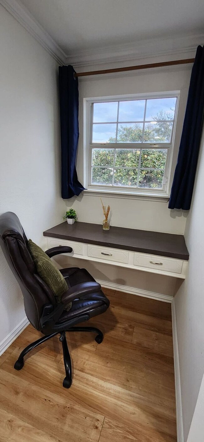 Building Photo - 3603 Zoch Ln