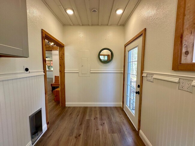 Building Photo - Stunning Renovated 2 Bedroom 2 Bathroom Farm House on 8 Acres