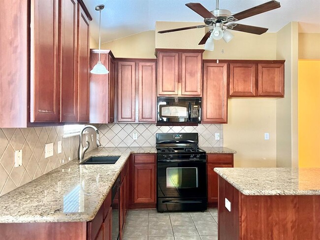 Building Photo - 6302 Richland Hills Dr
