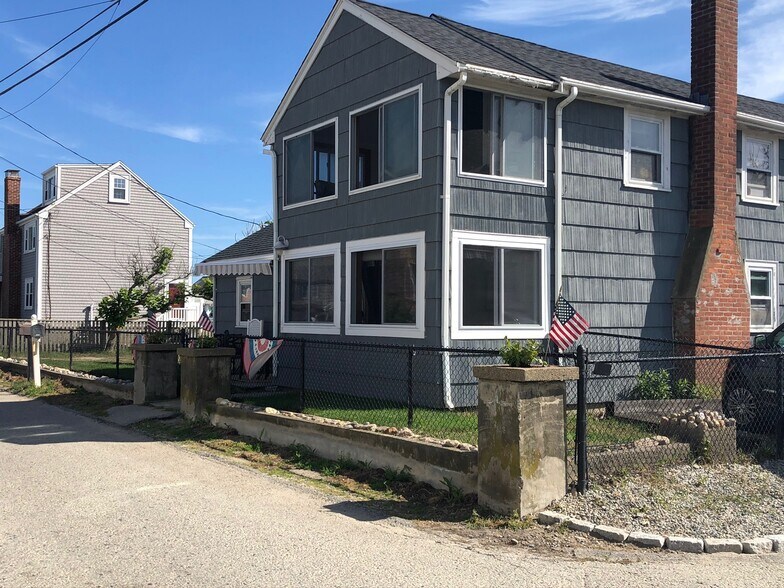 Front - 175 Foster Ave