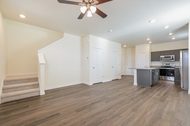Building Photo - 13530 Oneida Ln