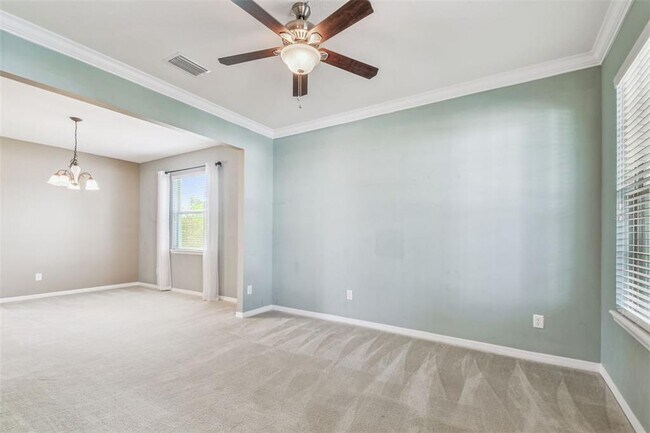 Building Photo - 12320 Fairlawn Dr