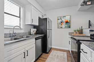 Building Photo - The Alista Apartments